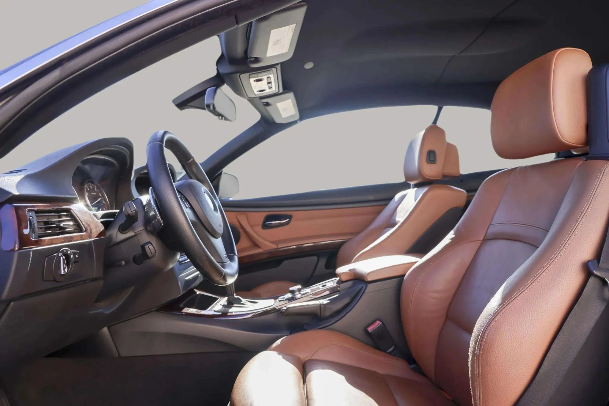 Used 2012 BMW 335i Convertible RWD image 16