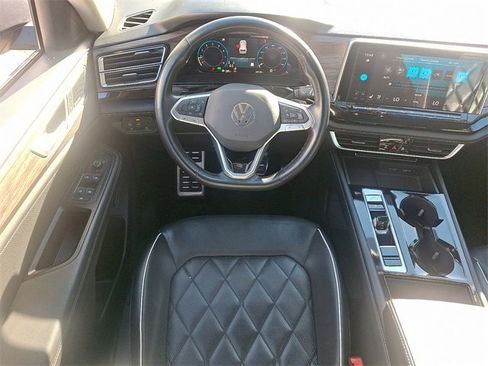 Used 2024 Volkswagen Atlas SEL Premium R-Line image 13