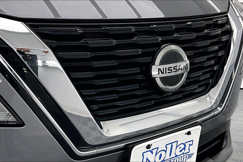 Used 2021 Nissan Rogue SV FWD image 28