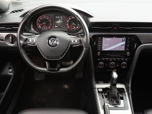 Used 2022 Volkswagen Passat 2.0T R-Line image 22