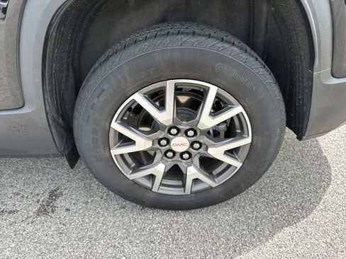 Used 2020 GMC Acadia SLE w/ Driver Convenience Package FWD image 31