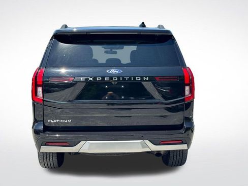 Used 2025 Ford Expedition Platinum AWD/4WD image 4