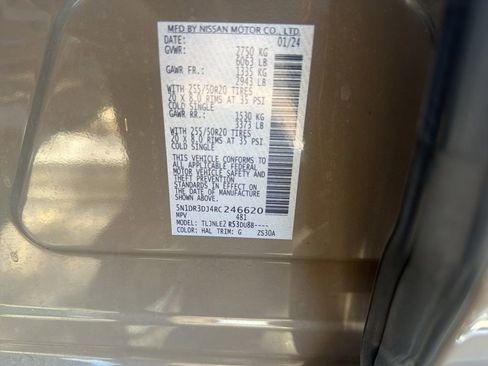 Certified 2024 Nissan Pathfinder Platinum w/ Cargo Package AWD/4WD image 12