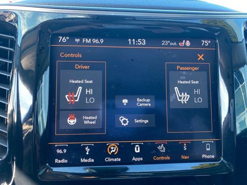 Used 2019 Jeep Cherokee Limited image 14