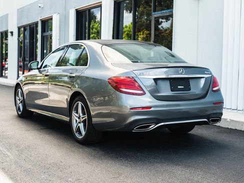 Used 2018 Mercedes-Benz E 300 4MATIC image 7