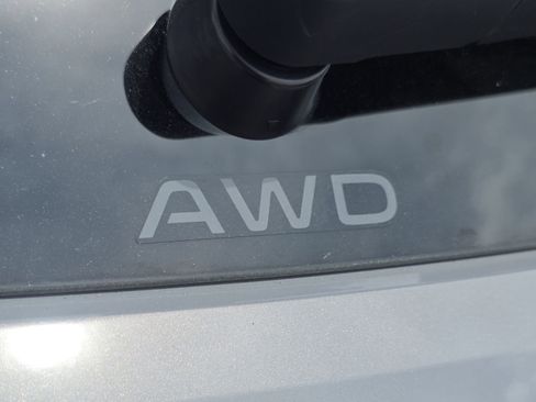 Certified 2024 Honda HR-V Sport image 9