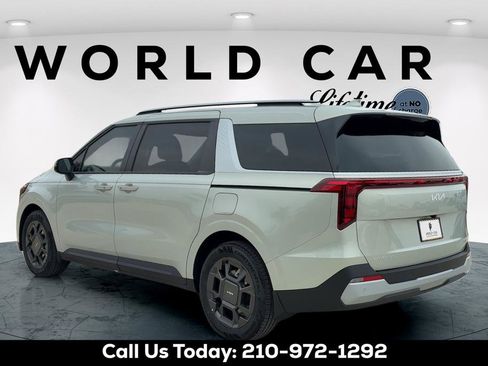 New 2026 Kia Carnival EX FWD image 11