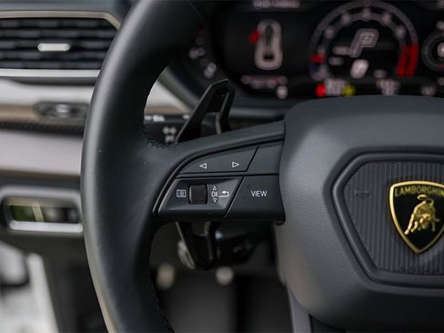 Used 2024 Lamborghini Urus Performante image 15