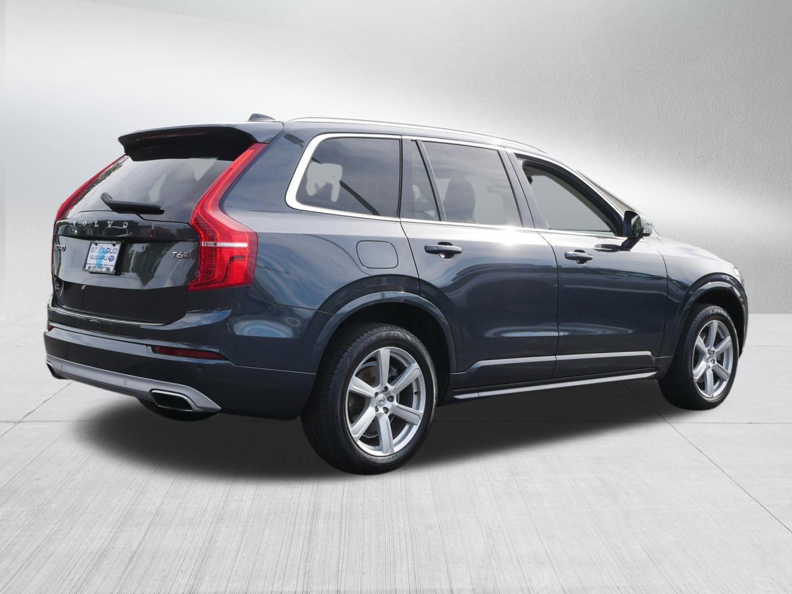 Used 2021 Volvo XC90 T6 Momentum w/ Climate Package AWD/4WD image 7
