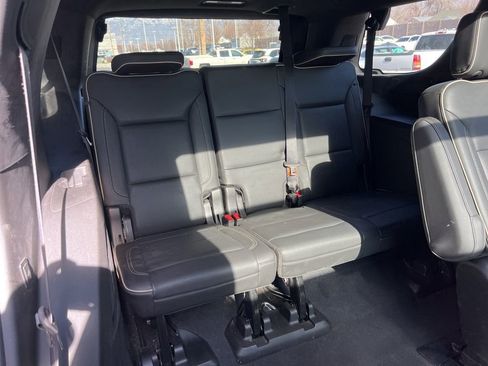 Used 2021 Chevrolet Tahoe Premier w/ Premium Package AWD/4WD image 29