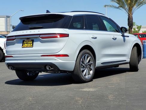 New 2026 Lincoln Corsair Grand Touring image 4