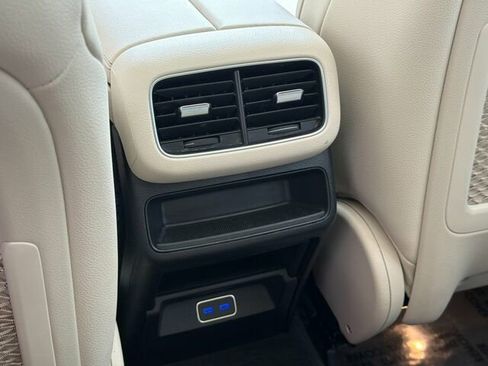 Certified 2024 Mercedes-Benz GLE 350 4MATIC image 16