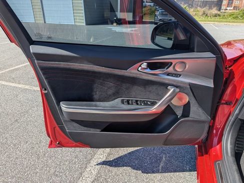 Used 2023 Kia Stinger GT2 image 23