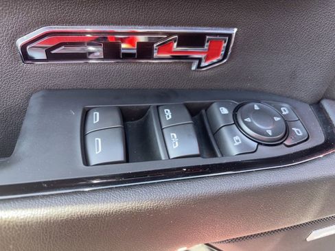 Used 2024 GMC Sierra 1500 AT4 w/ Technology Package image 12