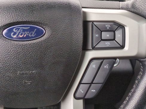 Used 2016 Ford F150 Lariat w/ Equipment Group 502A Luxury image 26