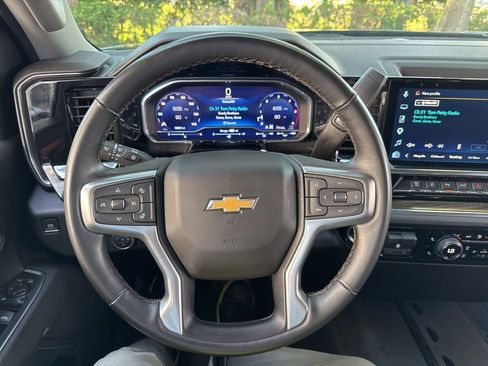Used 2025 Chevrolet Silverado 2500 LT AWD/4WD image 34