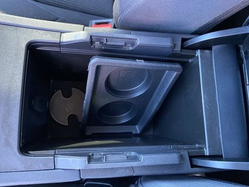 Used 2021 Toyota Venza LE image 43