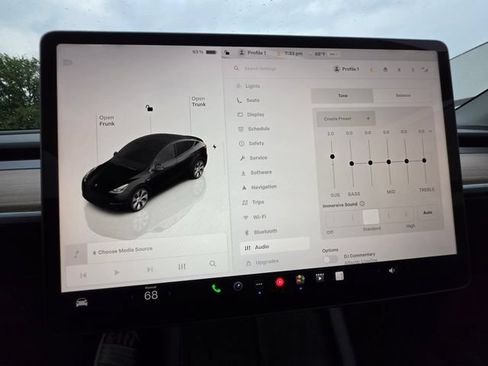 Used 2023 Tesla Model Y Long Range AWD/4WD image 60