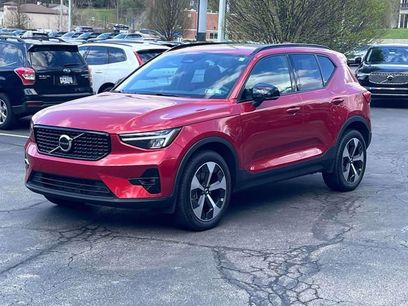 Used 2023 Volvo XC40 B5 Plus w/ Climate Package