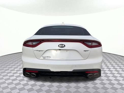 Used 2019 Kia Stinger GT image 4