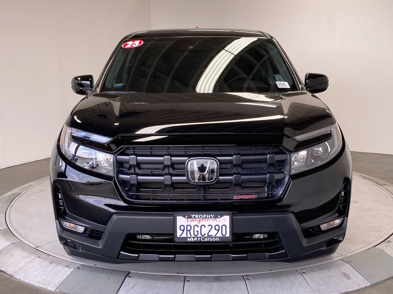 Used 2025 Honda Ridgeline Sport image 8