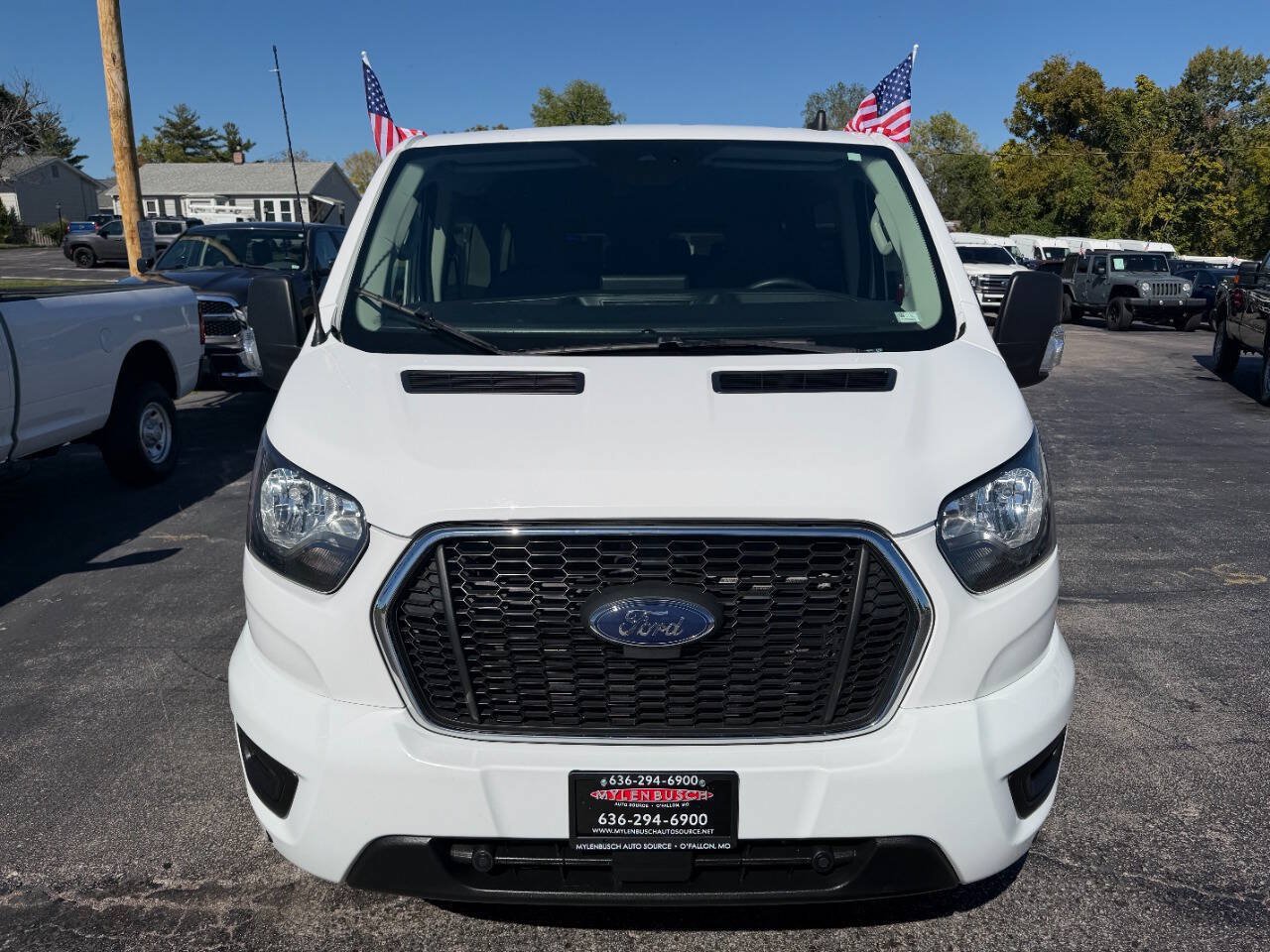 Used 2024 Ford Transit 350 XLT RWD image 3