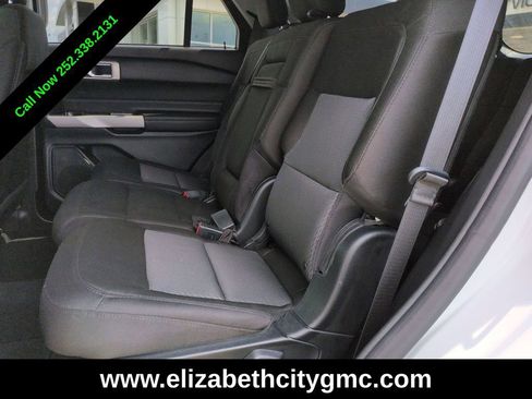 Used 2022 Ford Explorer XLT RWD image 17