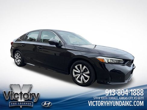 Used 2025 Honda Civic LX image 7