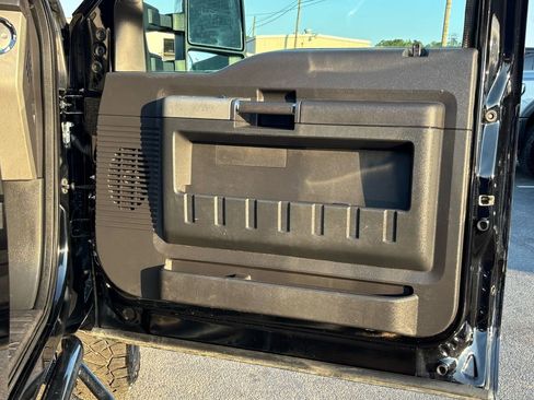 Used 2016 Ford F350 Lariat w/ Chrome Package image 29