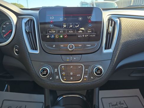 Used 2024 Chevrolet Malibu LT image 27