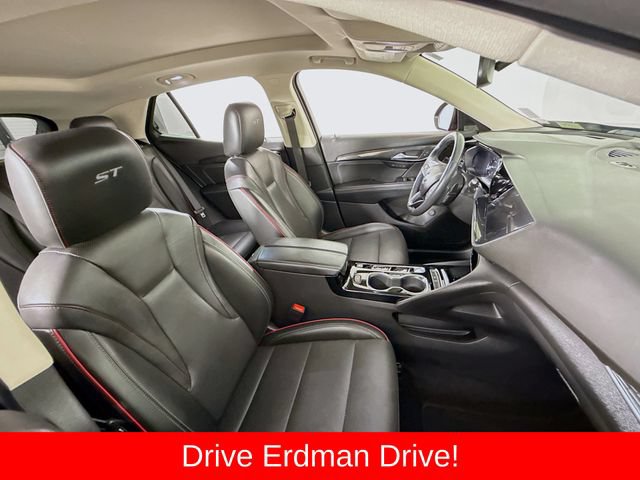 Used 2023 Buick Envision Essence w/ Sport Touring Package FWD image 24