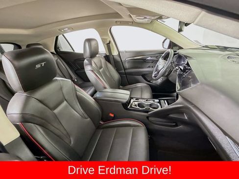 Used 2023 Buick Envision Essence w/ Sport Touring Package FWD image 24