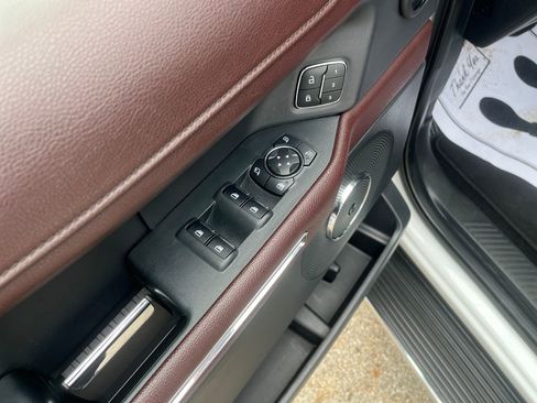 Used 2023 Ford Expedition Max Limited image 13