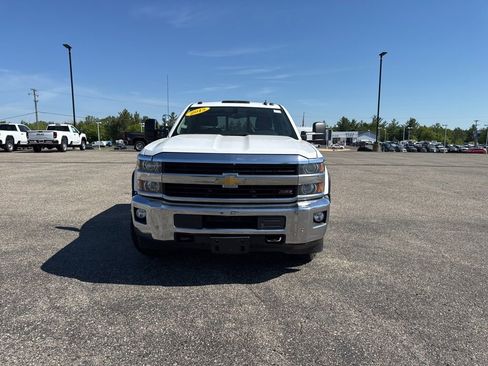 Used 2015 Chevrolet Silverado 2500 LTZ AWD/4WD image 9
