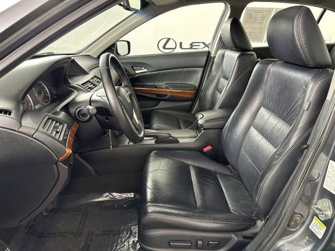 Used 2011 Honda Accord EX-L image 16