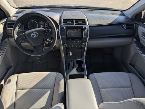 Used 2015 Toyota Camry LE FWD image 13