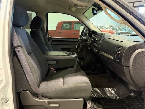 Used 2010 Chevrolet Silverado 2500 LT AWD/4WD image 17