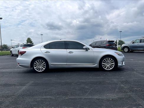 Used 2014 Lexus LS 460 AWD w/ Comfort Package image 6