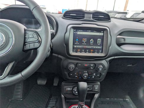 Used 2022 Jeep Renegade Trailhawk w/ Sun/Sound Group AWD/4WD image 18