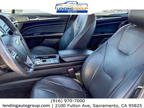 Used 2019 Ford Fusion Titanium FWD image 16