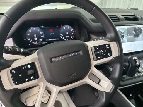 Used 2025 Land Rover Defender 110 S AWD/4WD image 37
