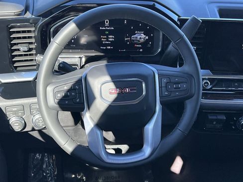 New 2026 GMC Sierra 1500 Elevation w/ LPO, Elevation Black Package AWD/4WD image 12
