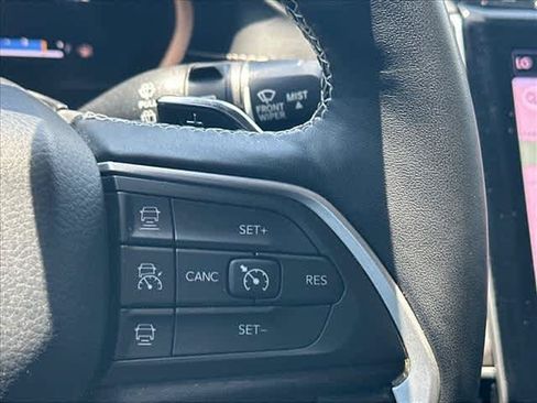 Used 2021 Jeep Grand Cherokee L Limited AWD/4WD image 24