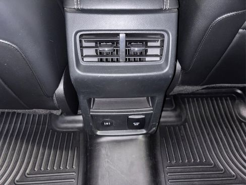Certified 2023 Ford Edge Titanium AWD/4WD image 31