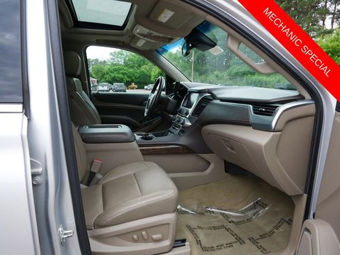 Used 2016 Chevrolet Suburban LT AWD/4WD image 8