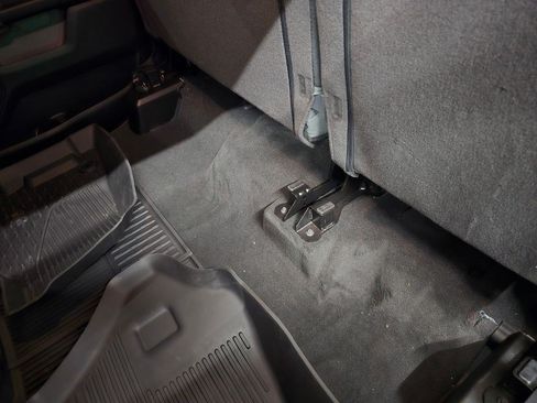 Used 2023 RAM 1500 Big Horn RWD image 33