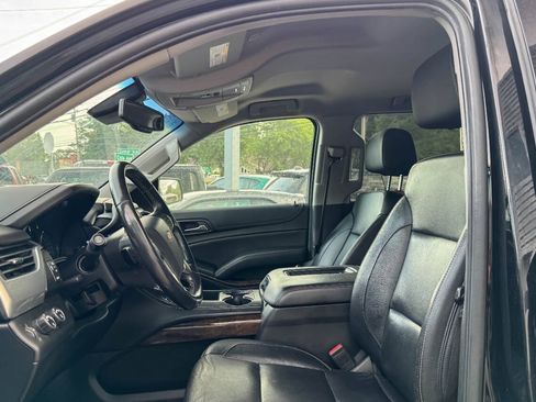 Used 2018 Chevrolet Suburban LT AWD/4WD image 16