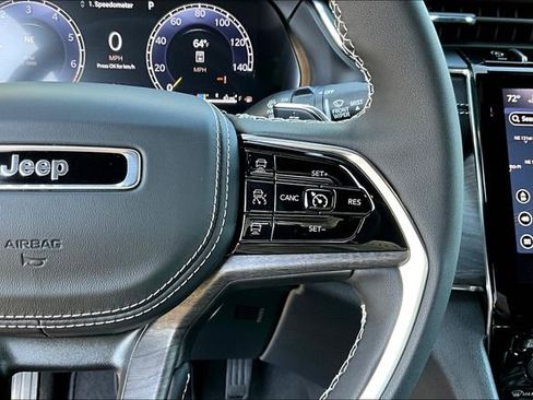 New 2025 Jeep Grand Cherokee Overland image 19