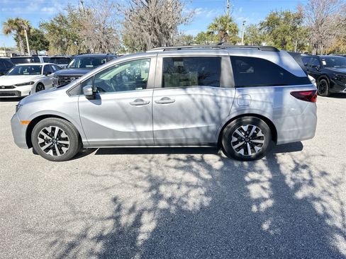 New 2026 Honda Odyssey EX-L image 3