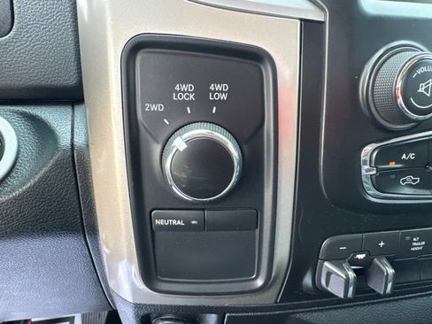 Used 2016 RAM 3500 SLT w/ Cold Weather Group AWD/4WD image 29